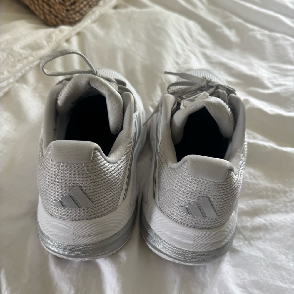 Adidas Barricade 13 White and Silver Athletic Shoes - Picture 4 of 5